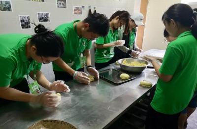 Panda Volunteer Program at Dujiangyan Panda Base