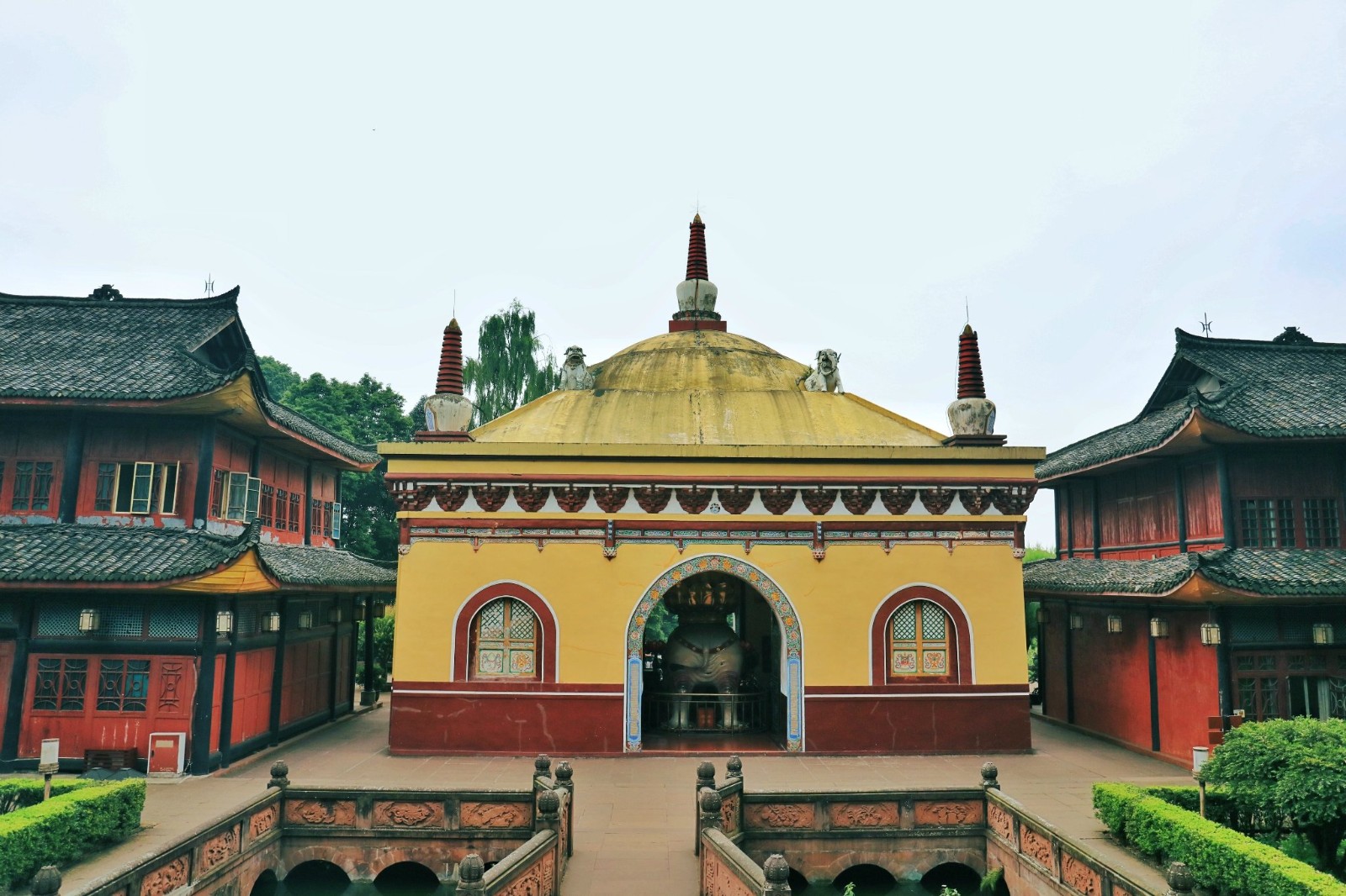 Wannian Temple in Mount Emei