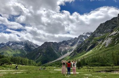Chengdu Bipenggou Valley