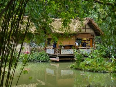 Dufu Thatched Cottage