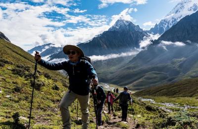 Hike in Mount Gongga